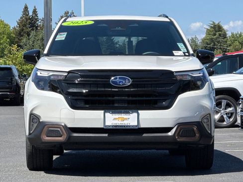 Used 2025 Subaru Forester Sport w/ Popular Package #2 AWD/4WD image 10
