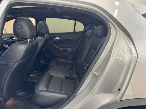 Used 2018 Mercedes-Benz GLA 250 image 19