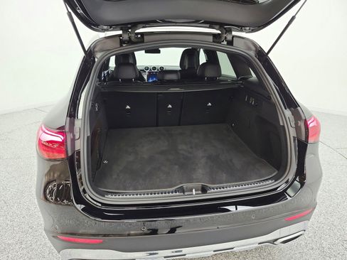 Certified 2024 Mercedes-Benz GLC 300 image 20