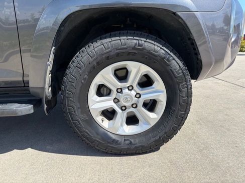 Used 2019 Toyota 4Runner SR5 Premium AWD/4WD image 43