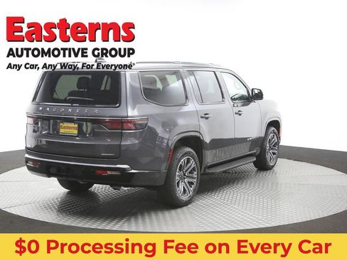 Used 2024 Jeep Wagoneer Series II AWD/4WD image 43