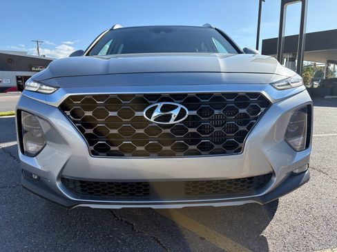 Used 2020 Hyundai Santa Fe SEL AWD/4WD image 16