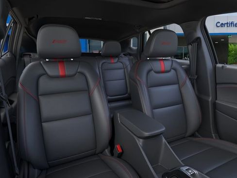 New 2026 Chevrolet Trax RS w/ Sunroof Package FWD image 16