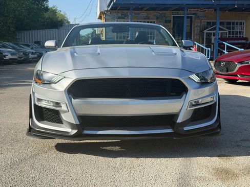 Used 2018 Ford Mustang Premium RWD image 6