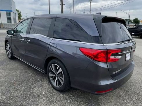 Used 2024 Honda Odyssey Touring image 8