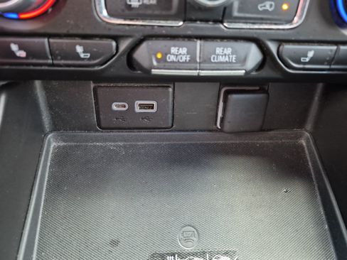 Used 2021 Chevrolet Tahoe RST RWD image 21