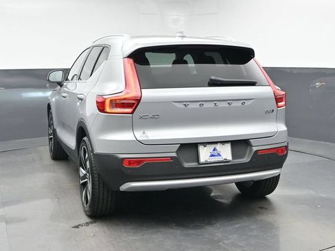 Used 2024 Volvo XC40 B5 Plus w/ Climate Package AWD/4WD image 7