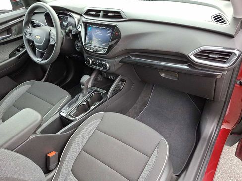 Used 2022 Chevrolet TrailBlazer LT w/ Convenience Package image 32