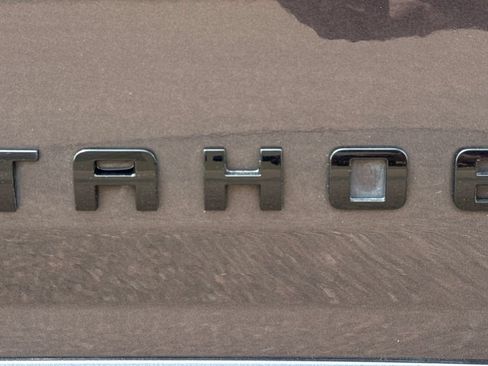 Used 2018 Chevrolet Tahoe Premier AWD/4WD image 15