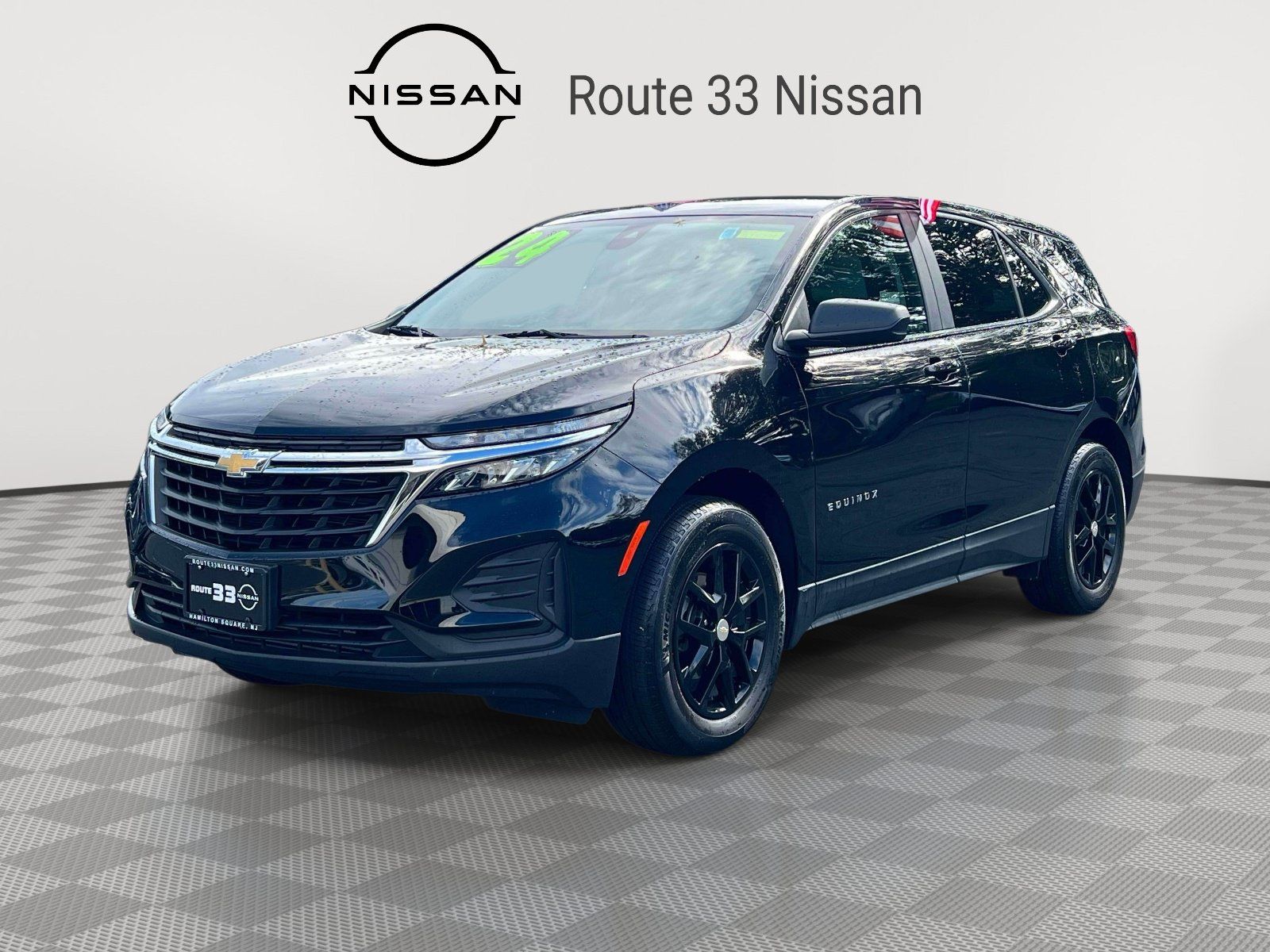Used 2024 Chevrolet Equinox LS w/ LS Convenience Package FWD image 2