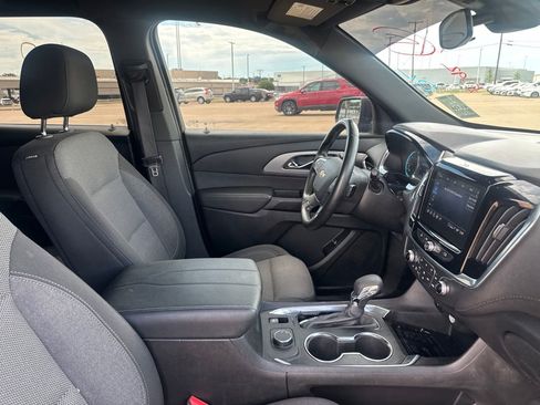 Used 2023 Chevrolet Traverse LT FWD image 28