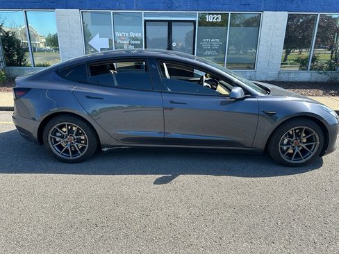 Used 2021 Tesla Model 3 Long Range AWD/4WD image 2