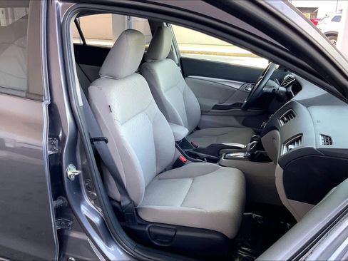 Used 2015 Honda Civic EX image 9