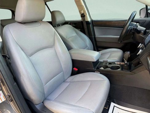 Used 2018 Subaru Outback 2.5i Limited image 10