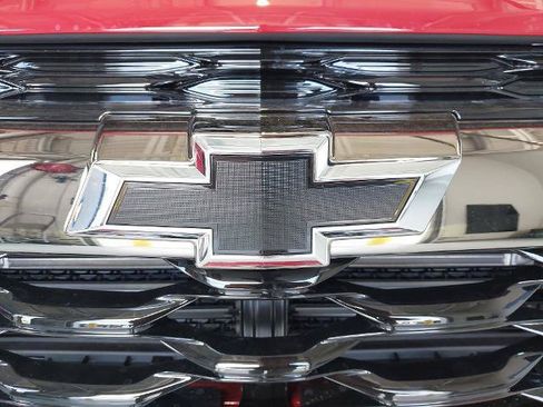 New 2026 Chevrolet TrailBlazer RS w/ Driver Confidence Package FWD image 31
