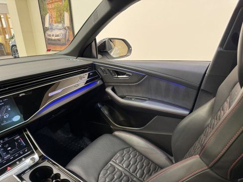 Used 2024 Audi RS Q8 image 10