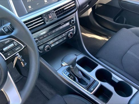 Used 2020 Kia Optima LX image 15
