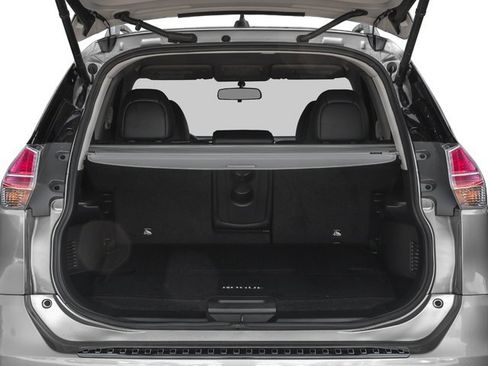 Used 2016 Nissan Rogue SL w/ SL Premium Package image 14