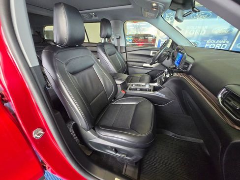 Used 2021 Ford Explorer Limited w/ Equipment Group 301A image 28
