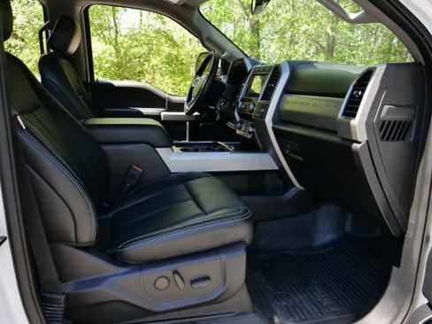 Used 2021 Ford F250 Lariat w/ Lariat Value Package AWD/4WD image 43