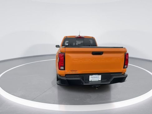 Used 2025 Chevrolet Colorado Z71 w/ Z71 Convenience Package 2 AWD/4WD image 7