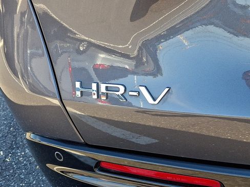 Certified 2023 Honda HR-V EX-L image 30