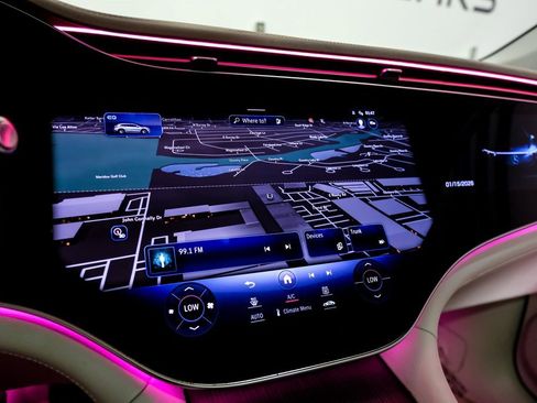 Used 2023 Mercedes-Benz EQS 580 4MATIC SUV image 33