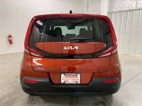 Used 2022 Kia Soul LX w/ Technology Package FWD image 22