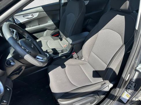 Used 2024 Kia Forte LXS FWD image 12