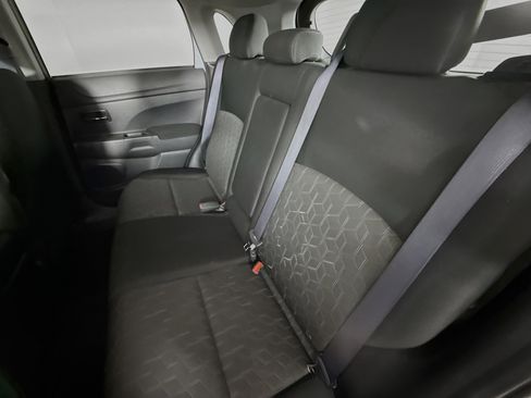 Used 2024 Mitsubishi Outlander Sport SE image 27