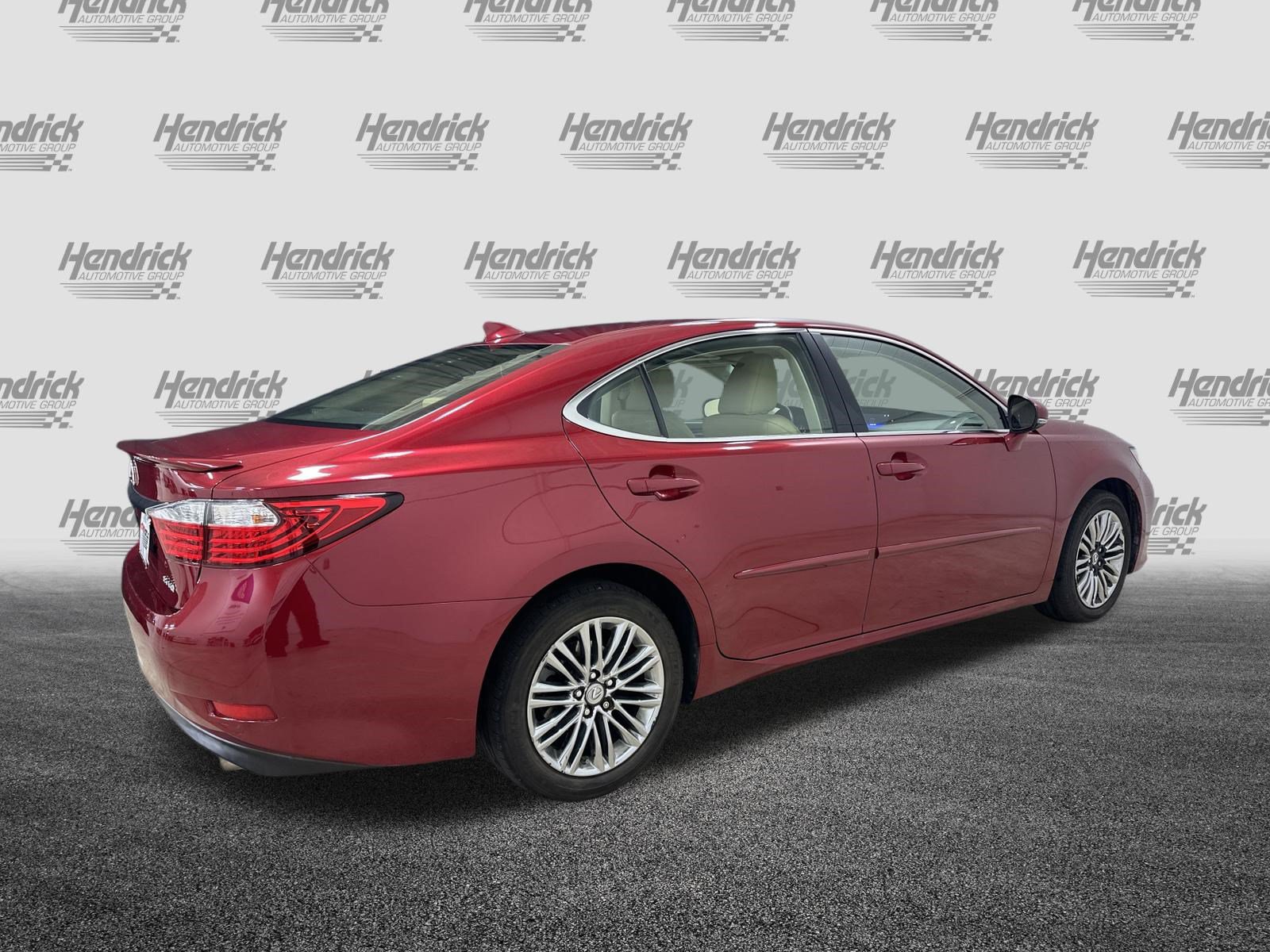 Used 2015 Lexus ES 350 w/ Premium Package FWD image 10