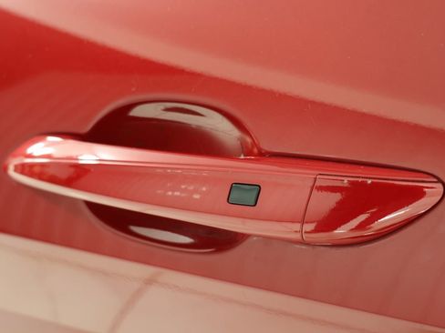 Used 2023 Hyundai Elantra SEL w/ Convenience Package image 19