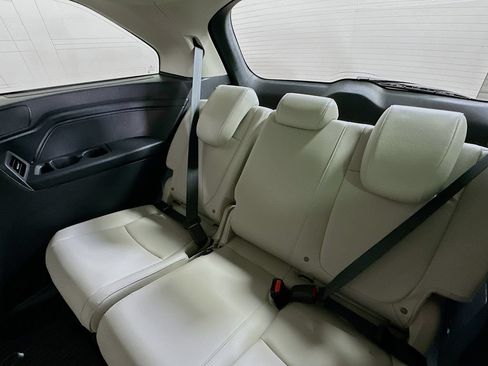 Used 2026 Honda Odyssey EX-L image 4