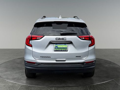 Used 2021 GMC Terrain SLT w/ Infotainment Package II AWD/4WD image 8