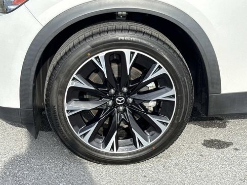 Used 2024 MAZDA CX-90 Plug-In Hybrid w/ Premium Pkg AWD/4WD image 30