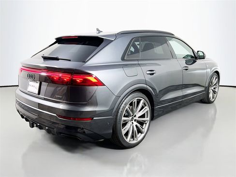 New 2026 Audi Q8 Prestige image 7