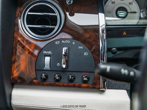 Used 2015 Rolls-Royce Ghost image 57