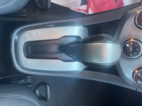 Used 2015 Chevrolet Sonic LT image 17