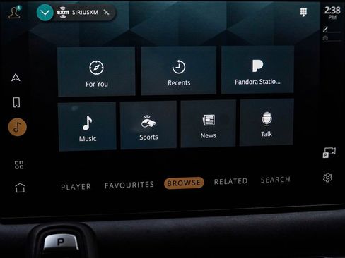 Used 2025 Land Rover Defender 110 S image 30