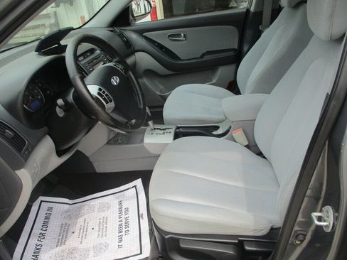 Used 2009 Hyundai Elantra SE FWD image 26