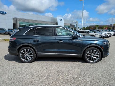 Used 2022 Lincoln Nautilus Reserve w/ Equipment Group 201A image 3