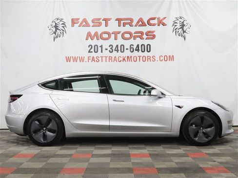 Used 2018 Tesla Model 3 Long Range RWD image 5