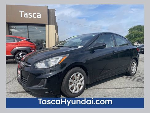 Used 2013 Hyundai Accent GLS FWD image 1