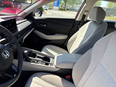 Used 2023 Honda Accord EX image 13