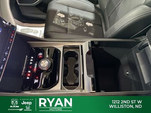 New 2025 Jeep Wagoneer Series II w/ Convenience Group I image 34