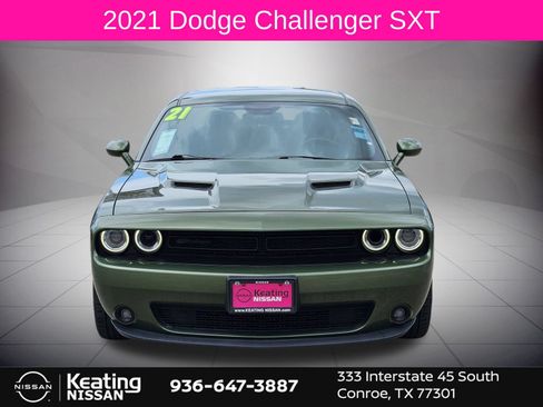 Used 2021 Dodge Challenger SXT w/ Blacktop Package RWD image 2