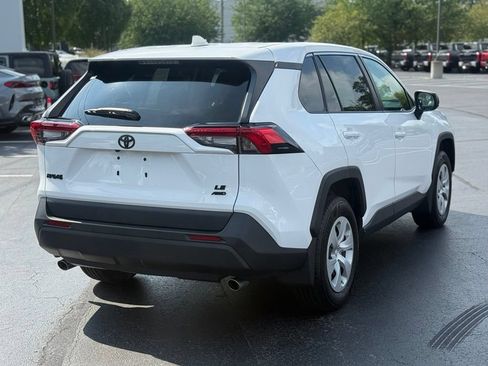 Certified 2024 Toyota RAV4 LE AWD/4WD image 4