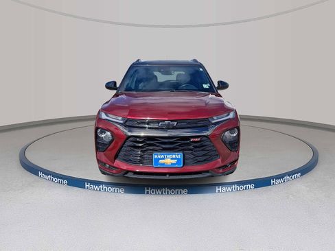 Used 2023 Chevrolet TrailBlazer RS w/ Sun and Liftgate Package image 2