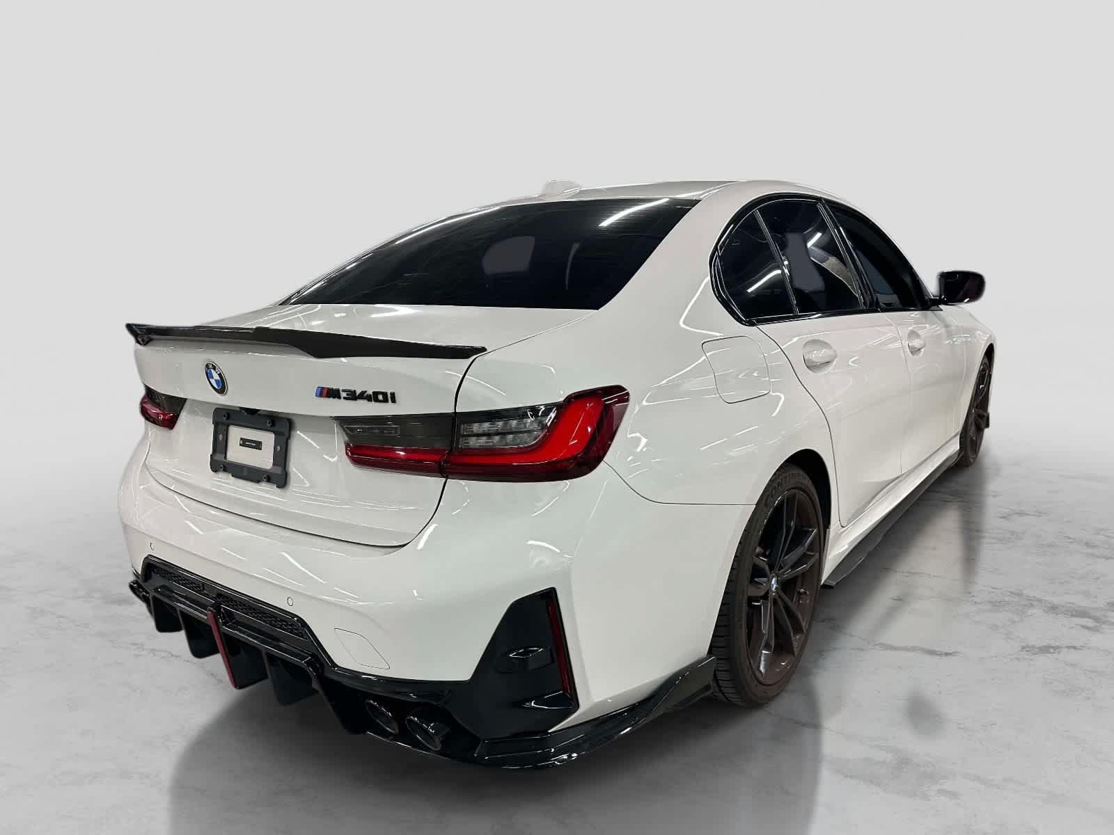Used 2023 BMW M340i xDrive w/ Premium Package AWD/4WD image 4