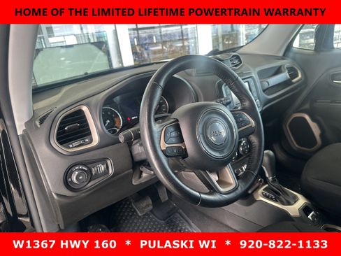 Used 2016 Jeep Renegade Latitude w/ Popular Equipment Group image 9